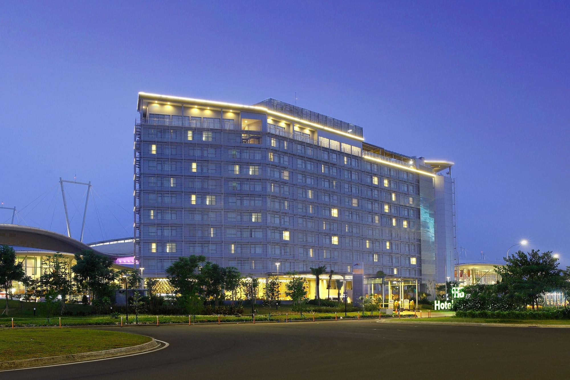 Hotel Santika Premiere Ice - Bsd City Serpong Dış mekan fotoğraf