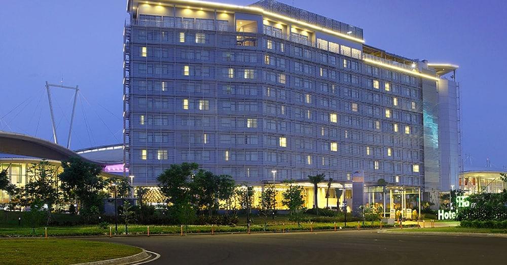 Hotel Santika Premiere Ice - Bsd City Serpong Dış mekan fotoğraf