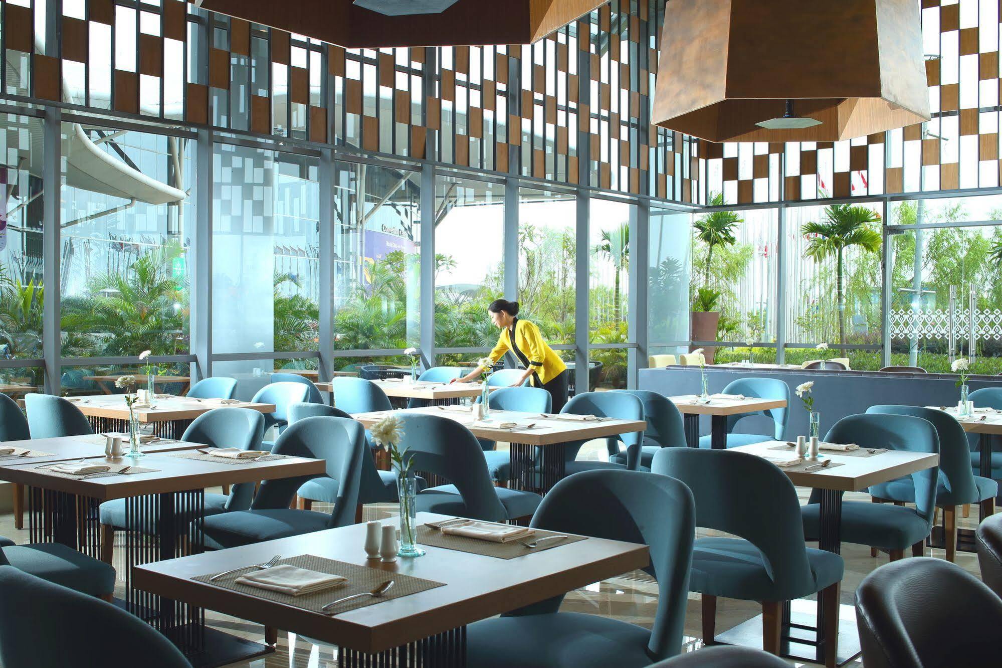Hotel Santika Premiere Ice - Bsd City Serpong Dış mekan fotoğraf