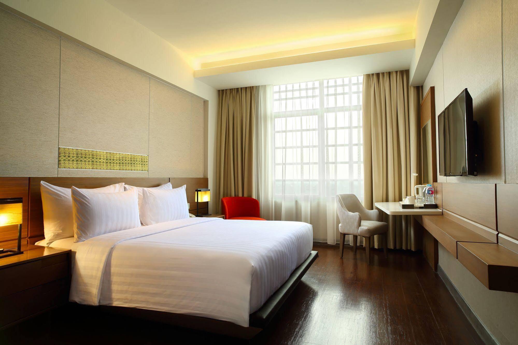 Hotel Santika Premiere Ice - Bsd City Serpong Dış mekan fotoğraf